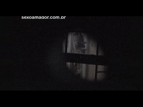 ❤️ Blondie ichi bo'sh g'ishtlar orqasida yashiringan qo'shni voyeur tomonidan yashirincha videoga tushadi ❌ seks uz.xxxhdporn.ru ﹏
